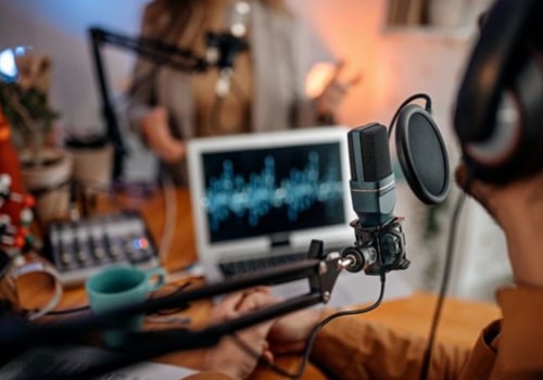 Collaborating with Others on Live Streaming: An Expert's Perspective